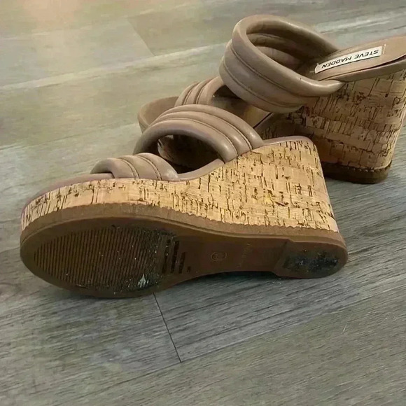 Steve Madden wedges. worn once!! - Picture 3 of 3